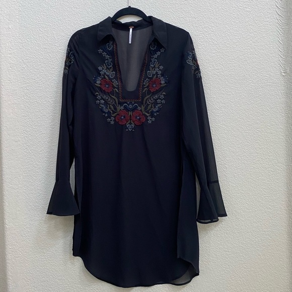 Free People Black Red Floral Embroidered Sheer V-neck Tunic Long Sleeve SP - Picture 2 of 10